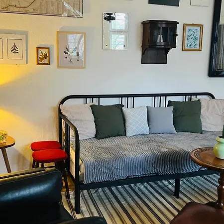 Zielone Drzwi Cale Mieszkanie Rodzinne Blisko Centrum I Parku Lejlighed *