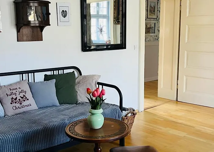 Zielone Drzwi Cale Mieszkanie Rodzinne Blisko Centrum I Parku Apartmán *