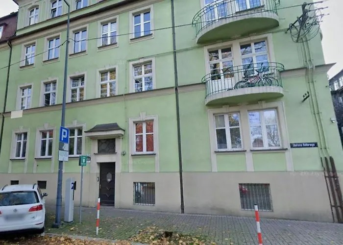 Lejlighed Zielone Drzwi Cale Mieszkanie Rodzinne Blisko Centrum I Parku Bytom